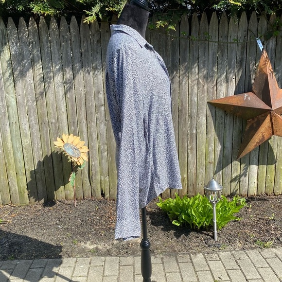 Frank & Eileen Barry Floral Button Front Shirt NWT - Picture 6 of 12